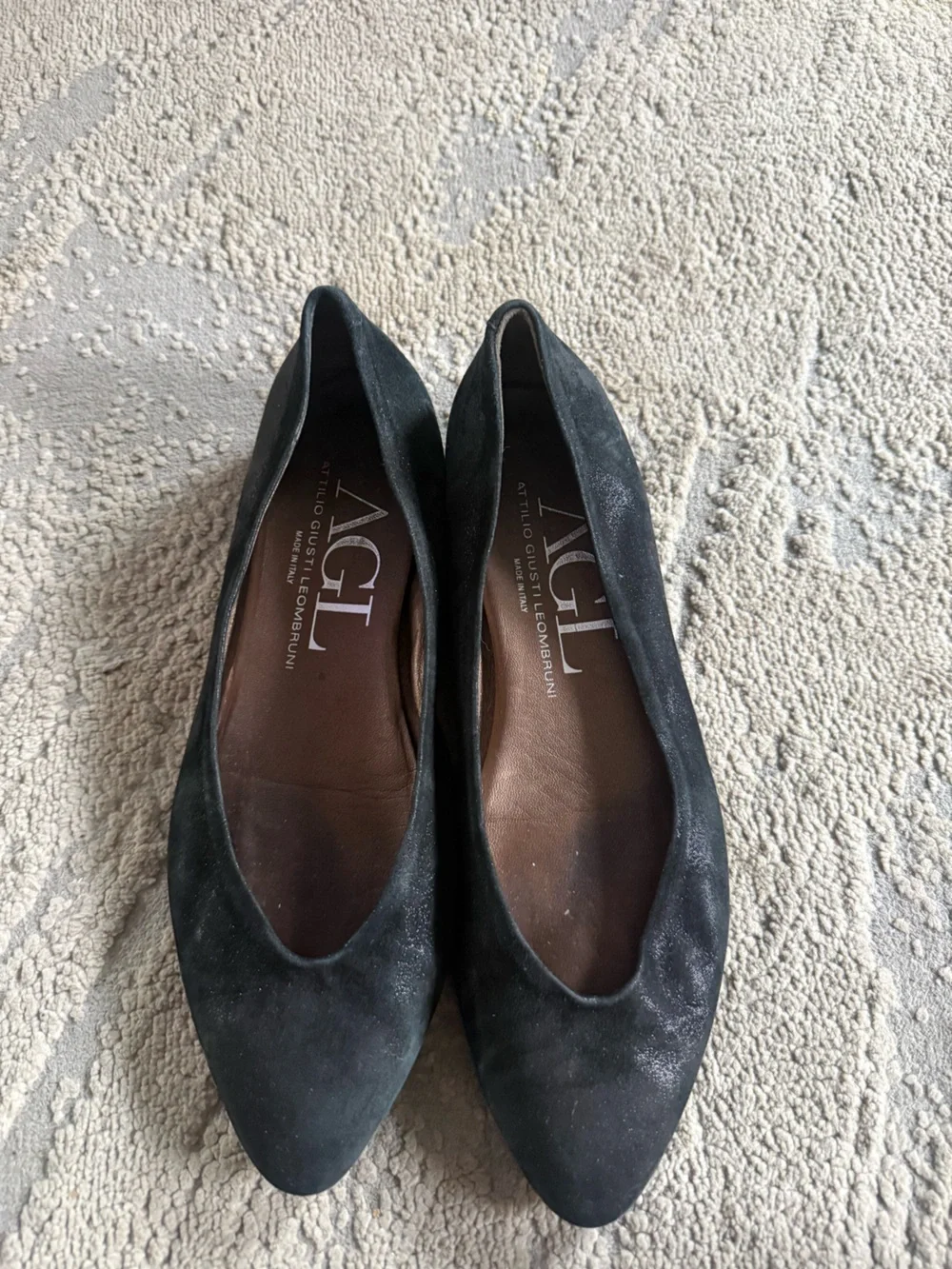 AGL Black Suede leather Pointed Ballet Flats almond toe shimmer 40 / 10
